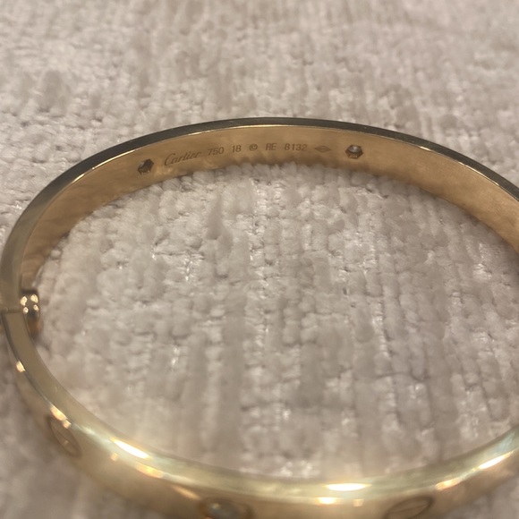 💎100% AUTHENTIC GOLD CARTIER LOVE BRACELET💎 4 brilliant cut diamonds - Picture 1 of 13